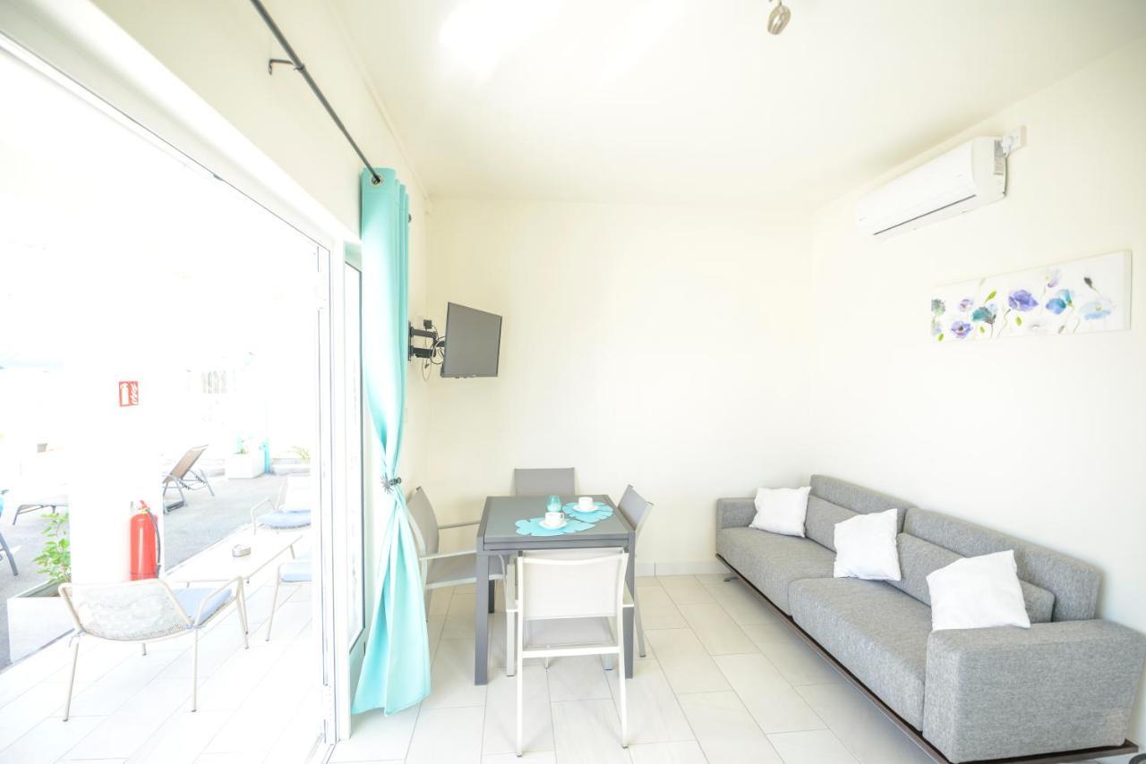 Abiki Mauritius Apartment Albion Exterior foto